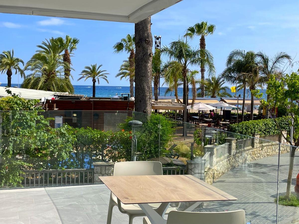 Rentalmar Suites Salou Families Only Room photo